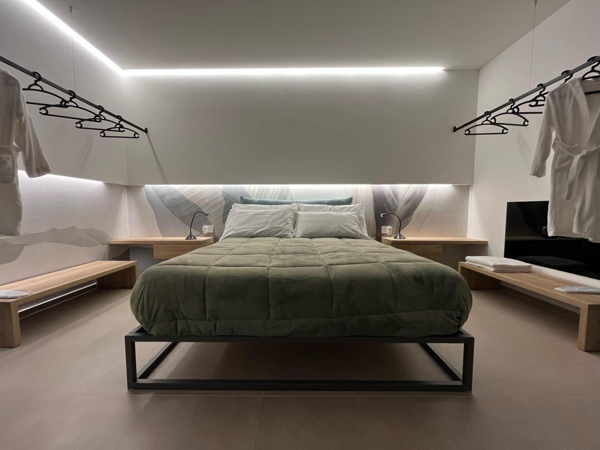 Seacity Suite & Stay โมโนโปลี ภายนอก รูปภาพ